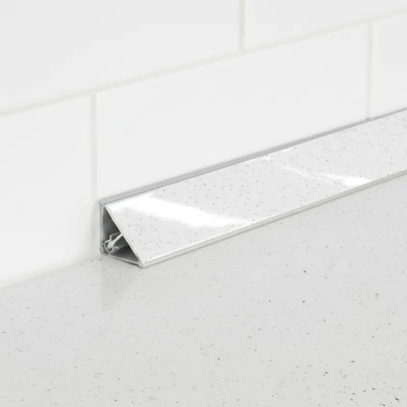 Tesnička letvica KRONOSPAN K217 GG / Andromeda Bijela sjajna