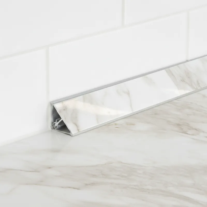 Tesnička letvica KRONOSPAN VENATO Sjajna / K023 SQ