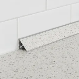 Tesnička letvica KRONOSPAN Mramor Terrazzo Light / K095