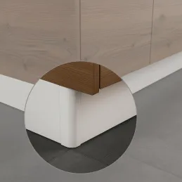 Kutna spojka za kuhinjski plastični sokl / Bijela