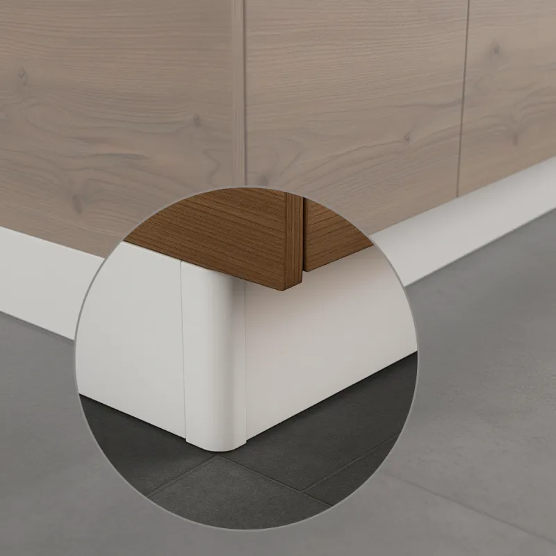 Kutna spojka za kuhinjski plastični sokl / Bijela