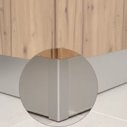 Kutni spoj za kuhinjsku podnožnicu 90° / Brušeni aluminij