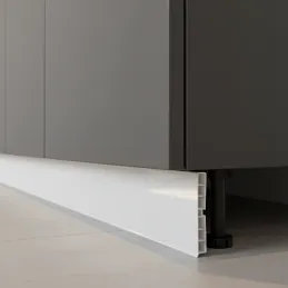 Plastični kuhinjski sokl PAX / sjajna bijela RAL 9016