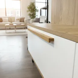 Drvena ručka GILAN / Lakirani hrast