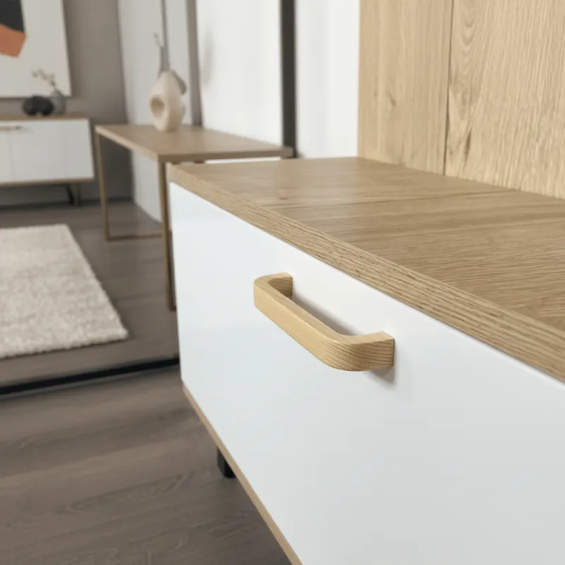 Drvena ručka MIA / Lakirani bor