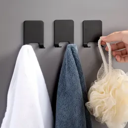 Samoljepljiva plastična vješalica za britvice / Crna