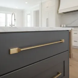 Ručka VENITA / Zlatno mat