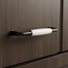 Ručka BLANCA / Crna - Bijeli porculan