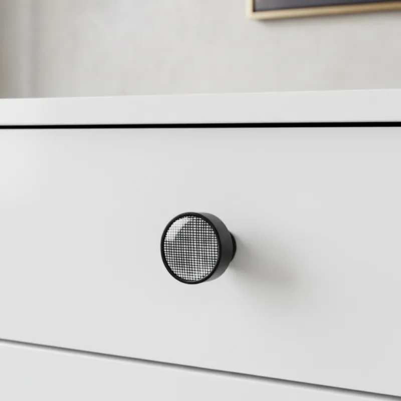 Drvena ručka knopka ARSIA / Crna - uzorak rešetke