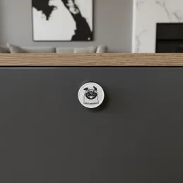 Drvena ručkica knopka ARSIA / Bijela - motiv buldog