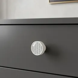 Drvena ručka knopka ARSIA / Bijela - motiv bijele jele