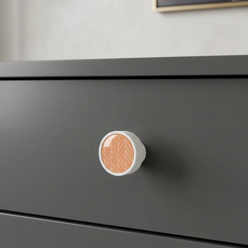 Drvena ručka knopka ARSIA / Bijela - motiv narančasta jela