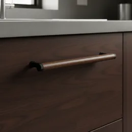 Drvena ručka SOHO / Orah lakirani - crna mat