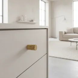 Drvena ručka AURUS / Lakirani hrast