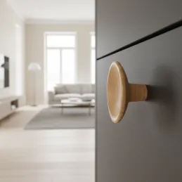 Drvena dugmasta ručka RENO / Lakirani hrast