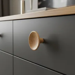 Drvena dugmasta ručka RENO / Lakirani hrast