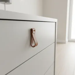 Kožna ručka gumb DOLCE Mini / Smeđa