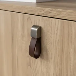 Kožnata ručka LEATY / Tamni nikal - smeđa koža