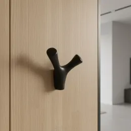 Vješalica YPSILON / Crna mat