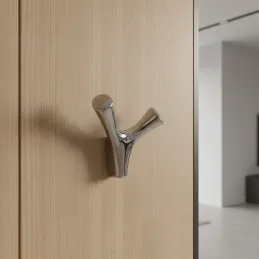 Vješalica YPSILON / Sjajni krom