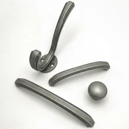 Ručka knopka ARLES / Starinsko srebrna