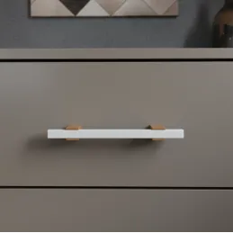 Drvena ručka LEO / Bijela - prirodni hrast