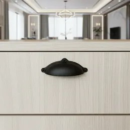 Ručka MELANIE / Crna mat