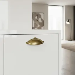 Ručka MELANIE / Sjajna mesing patina