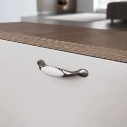 Ručka GAUDIA / Starosrebrna + vanilija porculan