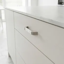 Keramička ručka BRAGA / Brušeni nikel