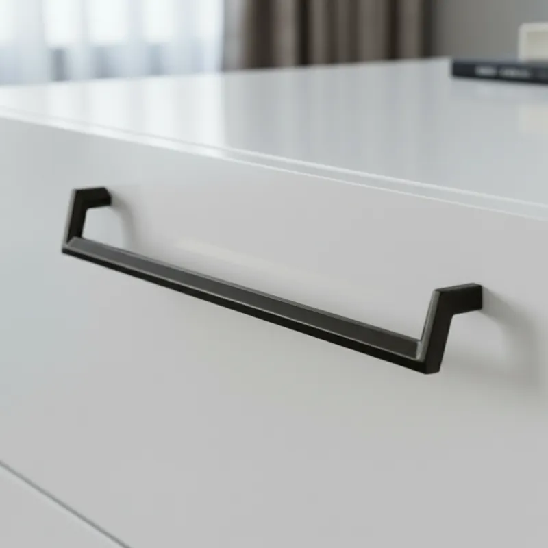 Ručka AMORA / Crna mat