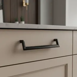 Ručka AMORA / Crna mat