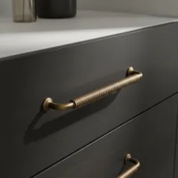 Ručka STIGMA / Brušeni mesing