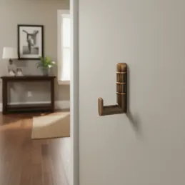 Vješalica TAU / Brušeni mesing