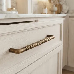 Ručka TAU / Brušeni mesing