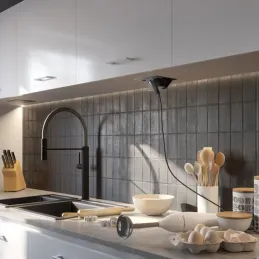 Izvlačna električna utičnica BOX MINI 1x230V + 2xUSB A+C / Crna