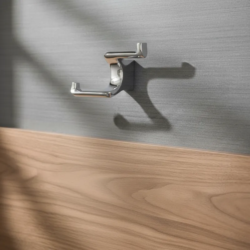 Vješalica ESOLINE / sjajni krom