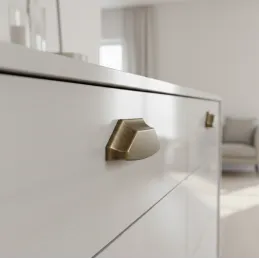 Úchytka MOET / Staro-mesing