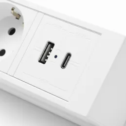 Interijer utičnica za stol DESK 3x230V + 2xUSB punjač / Bijela