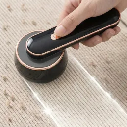 Električni uređaj za uklanjanje dlačica i mucica / Crni