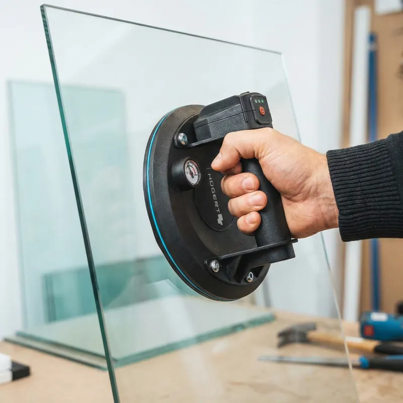 Akumulatorska usisna naprava HOGERT s nanometrom