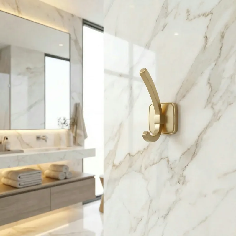 Vješalica EMILY / Zlatna brušena