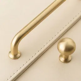 Ručka KAREN / Brušeno zlato