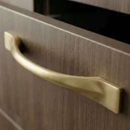 Úchytka BEATRIZ / Brušeno zlato