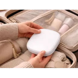 Kozmetičko ogledalo s LED svjetlom LIANO / Bijela