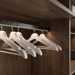 SLIM vješalica za LED traku s pokrovom / Crna