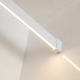 SLIM vješalica za LED traku s pokrovom / Bijela mat