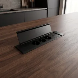 Unutarnja utičnica SLIM BOX SCHUKO 3x 230V + USB / Crna mat
