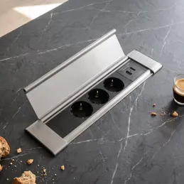 Unutarnja utičnica SLIM BOX SCHUKO 3x 230V + USB / Nehrđajući čelik