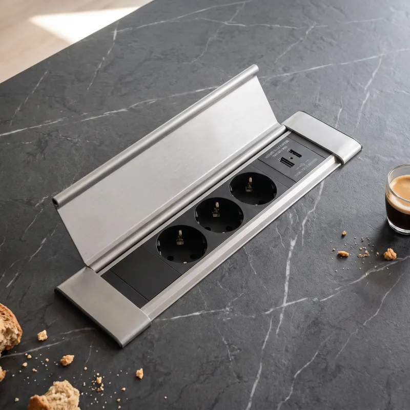 Unutarnja utičnica SLIM BOX SCHUKO 3x 230V + USB / Nehrđajući čelik